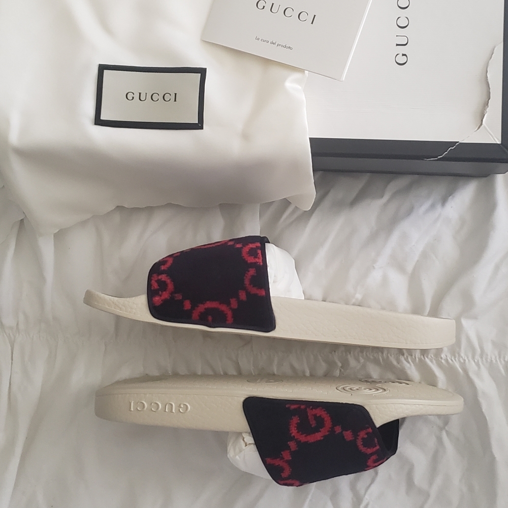 Gucci Slides - Picture 2 of 6